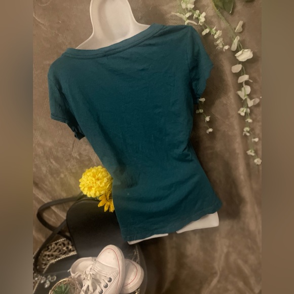 ✨🎀EXPRESS POCKET TEE🎀✨ - Picture 7 of 8